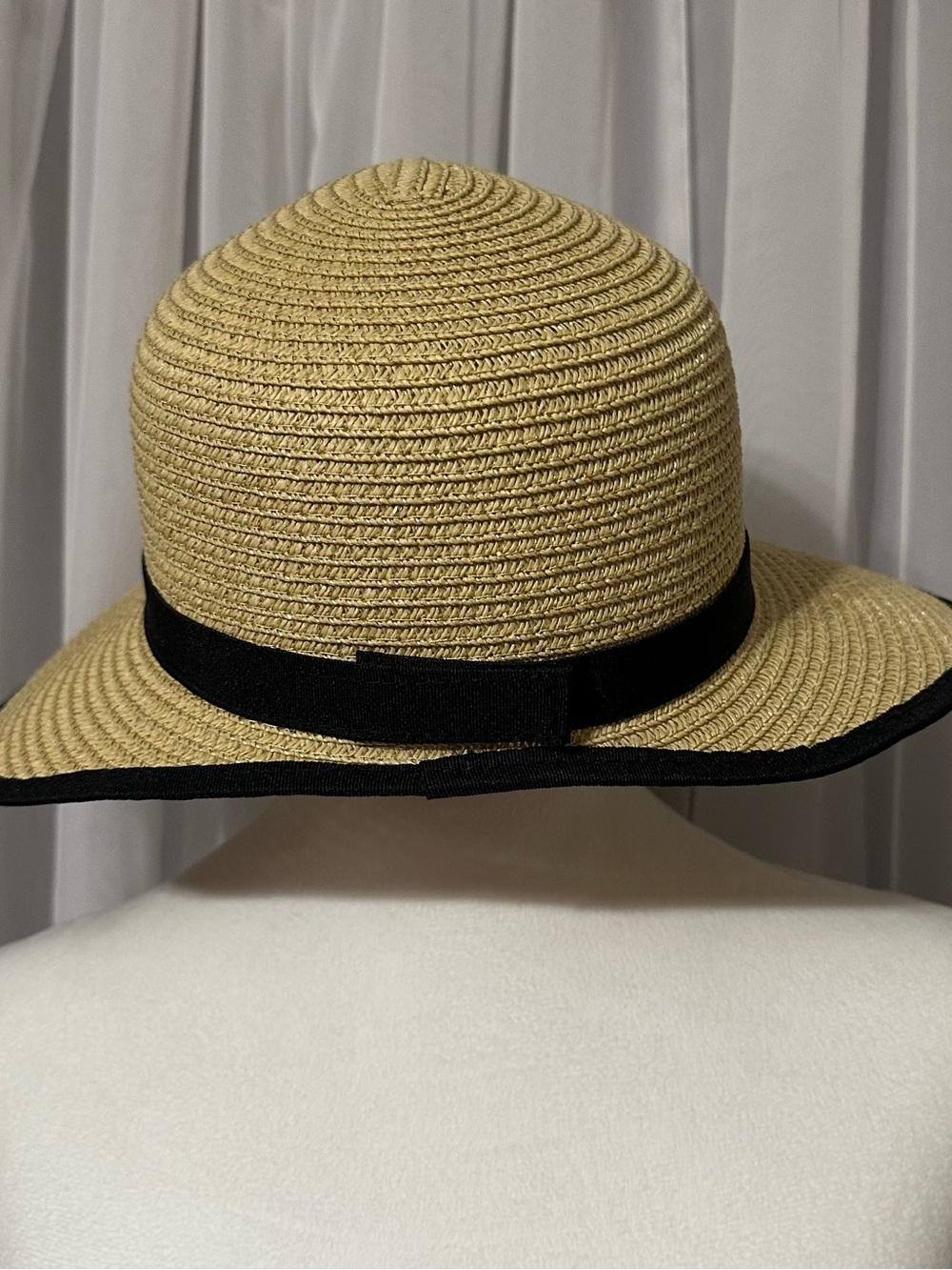 Straw Sun Hat with Black Trim and Band - Picture 6 of 9